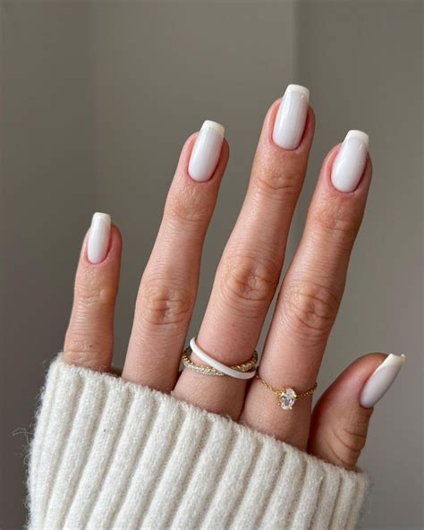 Unghie eleganti e semplici tutte le nail art a cui ispirarsi.